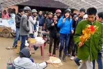 Sốc: Ăn xin chùa Bái Đính kiếm... 10 triệu đồng/ngày?