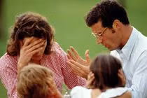 Có khi nào bố mẹ thực sự nghĩ cho con? 