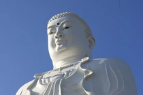 Tượng Phật A Di Đà lớn nhất Việt Nam