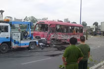 Tài xế ngủ gật tông xe khách khiến 27 người thương vong lãnh án