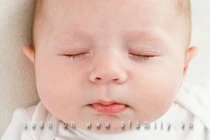Ngủ lúc nào giúp bé tăng chiều cao tốt nhất?