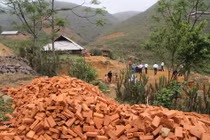 Báo GDVN tiếp nhận tài trợ xây thêm 2 điểm trường lẻ tại xã Kim Bon