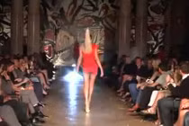 Chết hài với màn "nhẩy sếch" của người mẫu