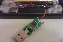 Bi hài mua hàng online: Mua ổ cứng di động được 2 cái đinh khoan tường