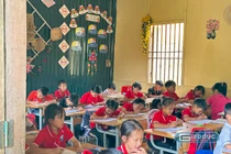 Học sinh TH, THCS xã biên giới được hỗ trợ bữa ăn trưa giúp các em yên tâm học tập