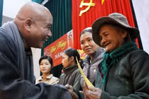 Hà Nam: Trao quà Tết cho nạn nhân chất độc da cam