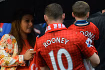 Rooney buồn tủi trong ngày vui của M.U