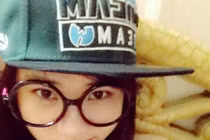 4 nữ sinh nhận thẻ cào điện thoại từ 09/6 đến 15/6