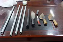 Học trò đi đánh nhau, đâm cả công an