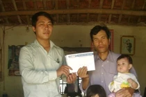Quà bạn đọc tiếp tục đến với bé gái 2 tháng tuổi khát sữa mẹ