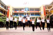 Thông điệp đầu năm của ngôi trường 15 mùa hoa