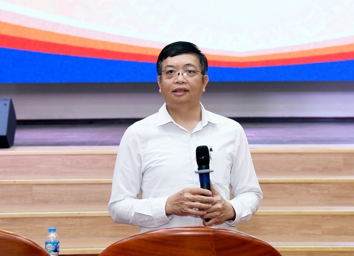 Phó Giáo sư, Tiến sĩ Tạ Văn Lợi - Hiệu trưởng Trường Kinh doanh - Đại học Kinh tế Quốc dân. Ảnh: website nhà trường dsc-3817-copy.jpg