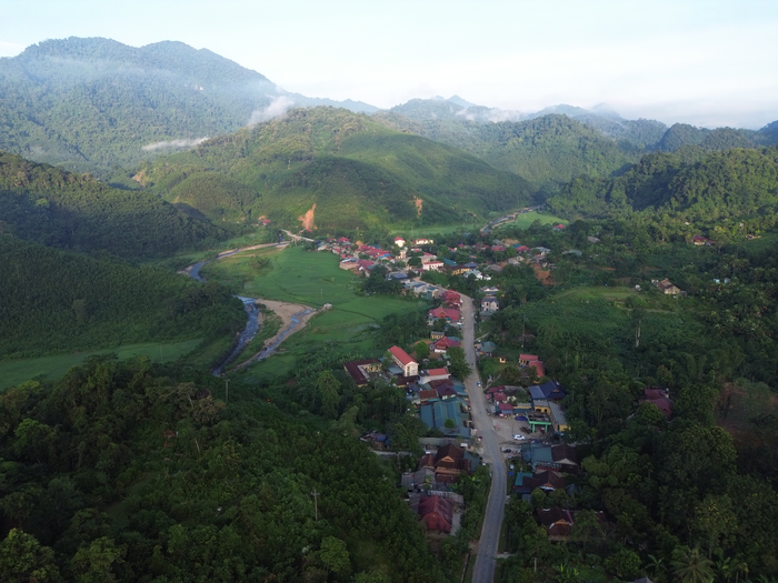 Một góc Trung tâm xã Bát Mọt (tỉnh Thanh Hóa) nhìn từ trên cao xuống.