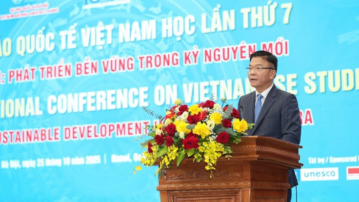 Phó Thủ tướng Chính phủ Lê Thành Long phát biểu chỉ đạo tại hội thảo. Phó Thủ tướng Chính phủ Lê Thành Long phát biểu chỉ đạo tại hội thảo.