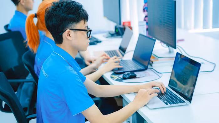 Ảnh minh họa: Sinh viên Trường Đại học CMC