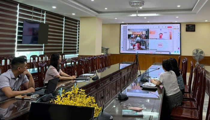 Chuyên gia Hà Lan phản biện và góp ý xây dựng chương trình đào tạo công nghệ bán dẫn anh-2.jpg
