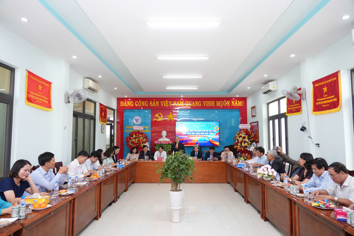 04-ued-hop-tac-voi-lhh-quang-ngai-3.jpg