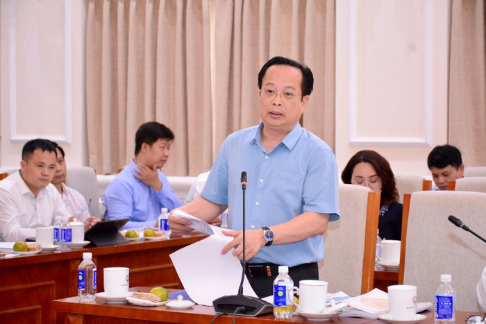 Ông Trần Thế Cương - Giám đốc Sở Giáo dục và Đào tạo Thành phố Hà Nội phát biểu tại tọa đàm. Ảnh: Nguyễn Mạnh Ông Trần Thế Cương - Giám đốc Sở Giáo dục và Đào tạo Thành phố Hà Nội phát biểu tại tọa đàm. Ảnh: Nguyễn Mạnh