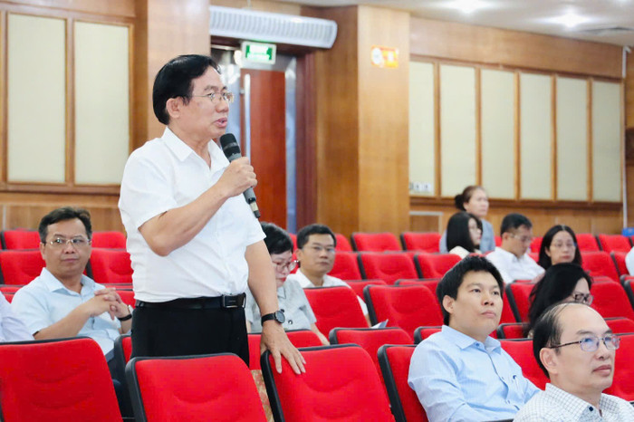 Các đại biểu trao đổi ý kiến tại hội nghị. Ảnh: Trần Hiệp Các đại biểu trao đổi ý kiến tại hội nghị. Ảnh: Trần Hiệp