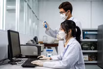 Nếu mỗi CTĐT có ít nhất 7 tiến sĩ: Dự đoán trường đại học trầy trật tìm kiếm nguồn tuyển