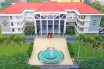 Trường ĐH Công nghệ Sài Gòn: Diện tích đất/người học chỉ 2,96m2, thu từ KHCN bỏ trống