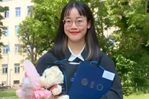 Giành học bổng thạc sĩ toàn phần ở ĐH Thượng Hải, nữ sinh chia sẻ cách tạo dấu ấn trong hồ sơ du học