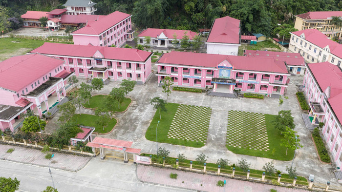 Trường Phổ thông dân tộc nội trú Trung học cơ sở - Trung học phổ thông Lâm Bình. Ảnh: NVCC truong-ptdtnt-thcs-thpt-lam-binh-tuyen-quang.jpg