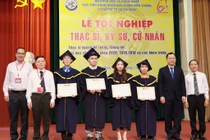 PTIT cơ sở TP HCM trao bằng tốt nghiệp cho hơn 400 thạc sĩ, kỹ sư, cử nhân
