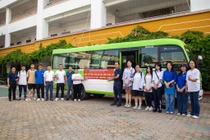 Hệ thống Giáo dục May Academy trao quà tặng gần 100 triệu đồng cho học sinh vùng lũ