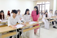 Nên chi trả hỗ trợ cho sinh viên sư phạm diện NĐ 116 theo học kỳ hay theo tháng?