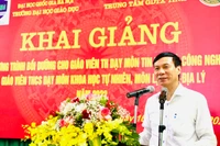 Bồi dưỡng giáo viên TH, THCS dạy chương trình GDPT mới tại Hưng Yên