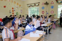 Dạy tích hợp: Có giáo viên tuần 30-40 tiết, tuần không tiết nào