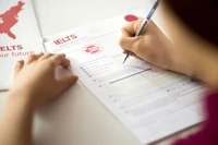 Cho phép thi lại một kỹ năng IELTS, thí sinh được lợi gì?