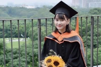 Cô gái Quảng Ngãi nỗ lực vượt khó, đạt học bổng TS ở Viện nghiên cứu ung thư Đức