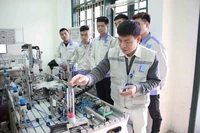 Thu nhập thấp khiến nhiều GV trường nghề "chạy" ra làm ở khu vực doanh nghiệp