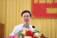 Không tán thành cán bộ công chức 'sính' bằng cấp, chạy đua học Tiến sĩ