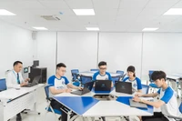 Học ngành Thương mại điện tử để biết cách kinh doanh đúng quy trình và sinh lãi