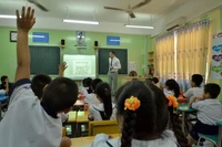 Năm học 2025 – 2026, TPHCM thí điểm sử dụng tiếng Anh là ngôn ngữ thứ 2 ở trường