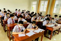 Kiểm điểm người ra đề, phản biện, duyệt đề Ngữ Văn phản cảm