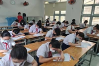 Ôn tập cho học sinh chuẩn bị thi vào 10 ở TP.HCM: Nơi thu tiền, nơi không thu