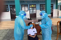 Thành phố Hồ Chí Minh quy định xét nghiệm cho toàn bộ học sinh trong lớp có F0