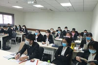 Sinh viên các trường đại học ở Sài Gòn quay trở lại trường học