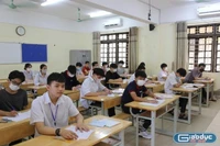 Giáo viên thắc mắc đề thi môn Ngữ văn ra văn bản ngoài SGK dựa trên căn cứ nào?