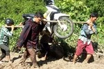 Áp lực dành cho nhà giáo ngày càng nặng nề, tăng tuổi hưu lại càng áp lực hơn