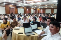 Tập huấn sách giáo khoa vào ngày học, có nên không?
