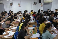 Tôi thấy dạy thêm, học thêm không giảm mà giá tiền thì ngày càng tăng