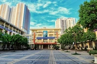Nực cười giáo viên F0 bị trừ điểm thi đua, công đoàn trường ở đâu?