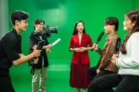 Cùng đào tạo ngành Quan hệ công chúng nhưng học phí ở từng trường lại khác nhau