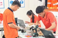 Trường ĐH "bắt tay" doanh nghiệp mở Trung tâm vi mạch bán dẫn, SV được lợi gì?