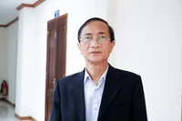 Công khai tên, chức danh, học vấn đoàn kiểm định GD để tránh "thầy bói xem voi"
